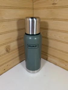 Stanley Classic Vacuum Bottle Thermos 25oz 750ml Green Stainless Steel BPA Free - Picture 1 of 3