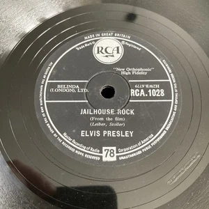 Elvis Presley 78rpm Jailhouse Rock / Treat Me Nice RCA 1028 VG++ - Picture 1 of 13