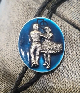 Vintage Siskiyou Western Square Dancers 1987 USA Zinn Western Bolokrawatte - Bild 1 von 4