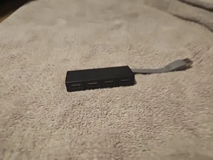 Usb 2.0 Hub - Picture 1 of 3