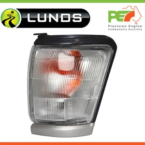 Indicator Light - Front For Toyota Hilux RZN169 - 3RZFE 2.7 Litre Petrol - 4WD - Bild 1 von 4