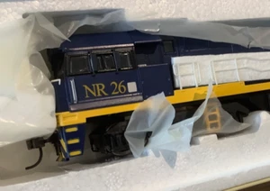 SDS NR26 LOCO, "INDIAN PACIFIC " Livery,, HO, DC, NEW IN BOX - Picture 1 of 3