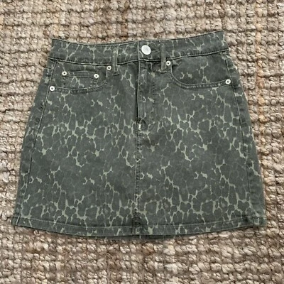 American Eagle Hi-Rise Mini Skirt Sz 2 Faded Animal Print Next Level Stretch - Image 1 of 4