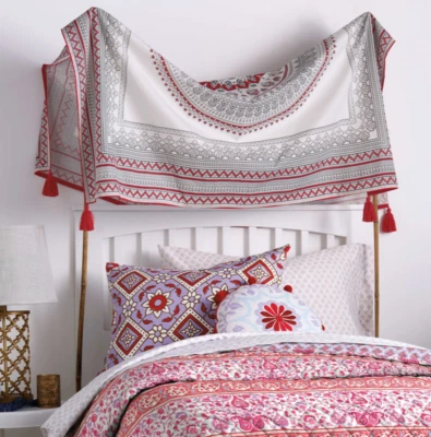 NUEVO -JOHN ROBSHAW Target Borlas AMINAH Tapiz Estampado Indio Mantel 57"x57 Foto 1 de 4