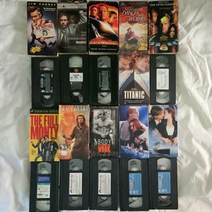 VHS Lot Of 8 Movies And 1 Video Tapes Good Variety Romance Comedy Free Shipping - Imagen 1 de 2
