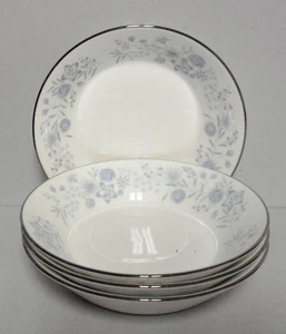 Wedgwood BELLE FLEUR Obstschalen VERKAUFT IM VIERER-SET Weitere Artikel hier - Bild 1 von 3