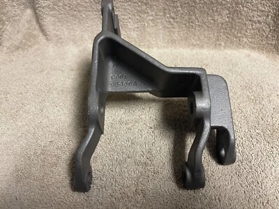 SOPORTE ALTERNADOR BOMBA SMOG FORD C8OE-9B450-A 1968 MUSTANG SHELBY 289 302 V8 Foto 1 de 4