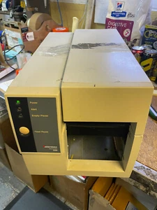 Impresora de códigos de barras de etiquetas térmicas usada, funciona - Intermec Technologies EasyCoder 3400 - Imagen 1 de 5