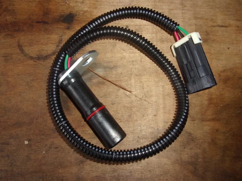 HUMMER H1 CRANK SHAFT POSITION SENSIOR  - Image 1 of 1