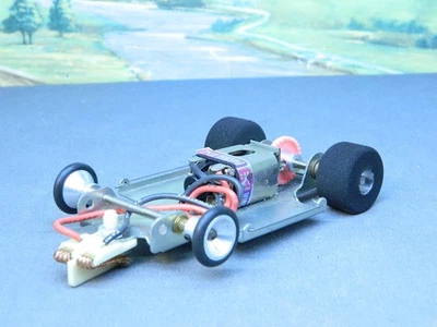 1/32 Slot Car PARMA WOMP-WOMP STEEL PLATE CHASSIS with WHEELS & PSE MOTOR - Image 1 of 3