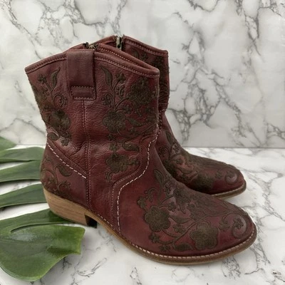 Botas femininas bordadas Taos tamanho 40 couro vermelho escuro floral cowboy - Imagem 1 de 4