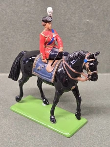 Figura de plomo vintage de la reina Isabel británica a lomo de caballo - Imagen 1 de 5