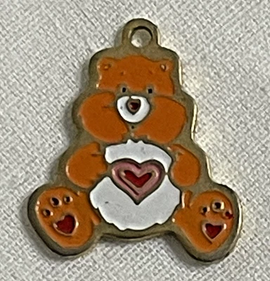 Dije de oso de peluche vintage Care Bear Charm Tender Heart 1983 esmalte Foto 1 de 3