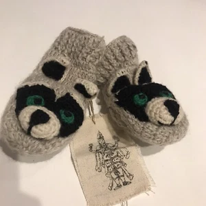 NWT Crochet Raccoon Mittens Kid Size 4-8 - Picture 1 of 5