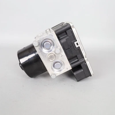Bomba de freno antibloqueo BMW M5 M6 ABS 2012-2019 34517846159 OEM usada Foto 1 de 4