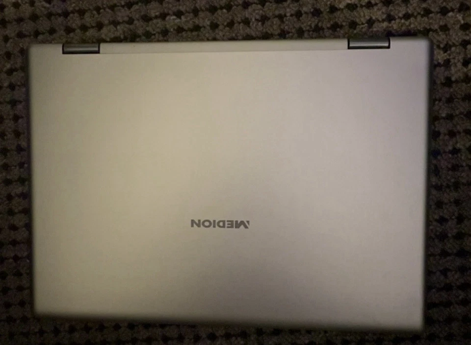 MEDION AKOYA E2228T , Notebook Windows 10,  11,6" Bildschirm 64 GB / 4 GB DDR3L - Bild 1 von 4