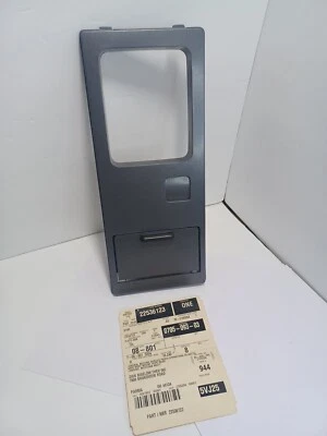 Chevrolet NOS GM OEM 1989-90 Cavalier consola piso-consola placa de cambio 22536123 Foto 1 de 4