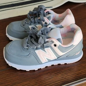🔥New Balance 574 11 Youth Pink & Gray Sneakers🔥!!! - Picture 1 of 5