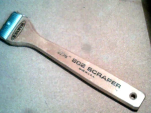 Warner Paint Scraper 2 1/2" Model 802 Made in USA Vintage Wooden Handle - Picture 1 of 5