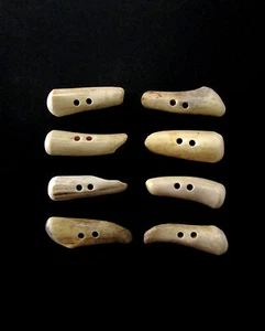 NICE ANTLER BUTTONS,1 3/4"TOGGLES,TINES,CRAFTS,8 STUBBY ODD PIECES,134-11 - Picture 1 of 4