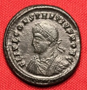 Ancient Roman Constantinus Bronze AE3 Coin, Camp Gate! - Picture 1 of 2
