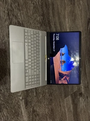 HP Laptop 15-ef1xxx 14in AMD Anthlon Gold 3150U 8GB 256GB - Image 1 of 4