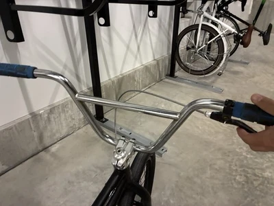 SE Racing BMX 铬制车把 + 银翼杆和黑色握把全新 BMX 零件  — 第 1/4 张图片