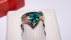 Anillo cruzado Estate 1,9 ctw trillón y princesa espinela verde y diamante 10 quilates YG 22743 - Imagen 1 de 7