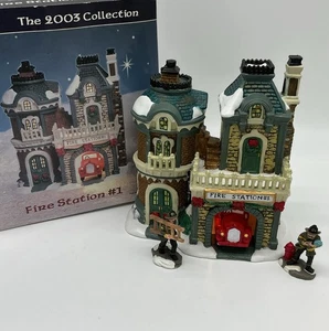 VINTAGE 2003 Carole Towne Collection Fire Station #1 Plus 2 Figures Christmas - Picture 1 of 22