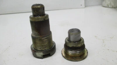 Honda V65 Sabre Vf1100S 1984 brazo oscilante pivote pernos de montaje Foto 1 de 4