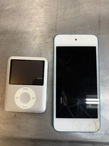 I Pod - Picture 1 of 2