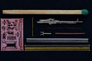 Mitragliatrice M60D (USA) per kit modellino aereo scala 1/48 Mini World 4865b - Foto 1 di 11