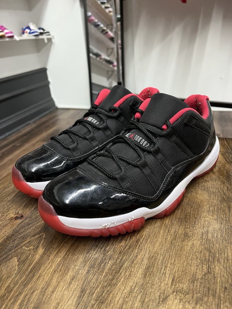Nike Air Jordan 11 Low ブラック/レッド（15） Jordan 11 Retro 2015 Low Bred for Sale | Authenticity