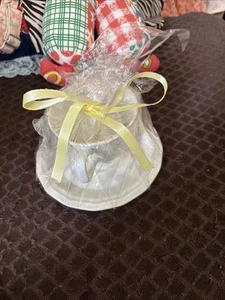 Vintage coffee cup with hot chocolate inside wrapped for a gift new bag - Picture 1 of 8