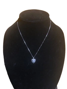 Collana con ciondolo cuore bordo perline argento sterling vintage con lettera incisa K - Foto 1 di 4