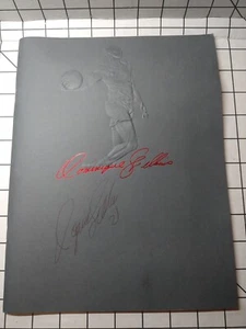 Dominique Wilkins Hand Signed Promo Book Atlanta Hawks  - Picture 1 of 9