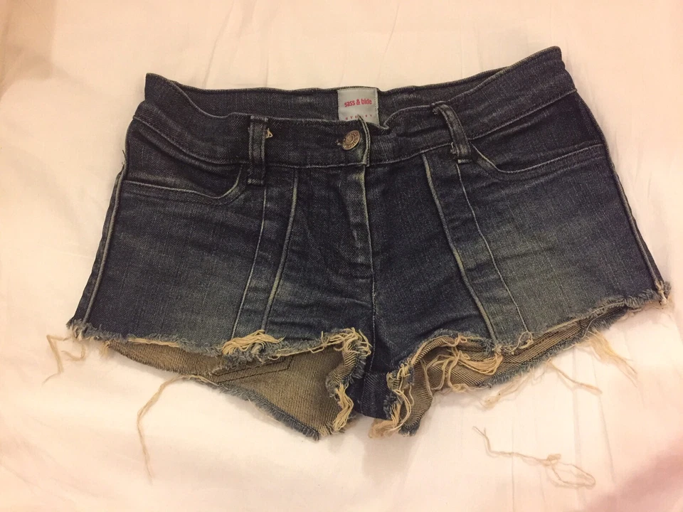 Pantalones cortos de mezclilla azul Sass & Bide - Reino Unido 6 Foto 1 de 4