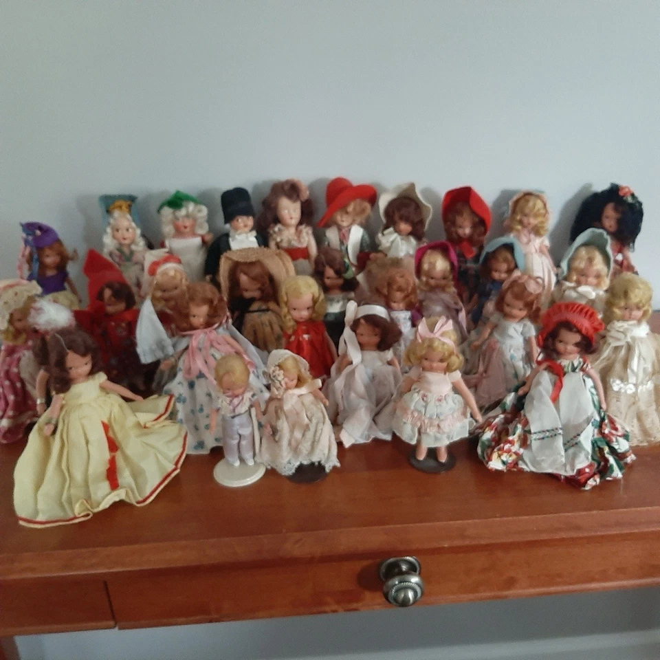 29 Nancy Ann Doll Collection - Image 1 of 4