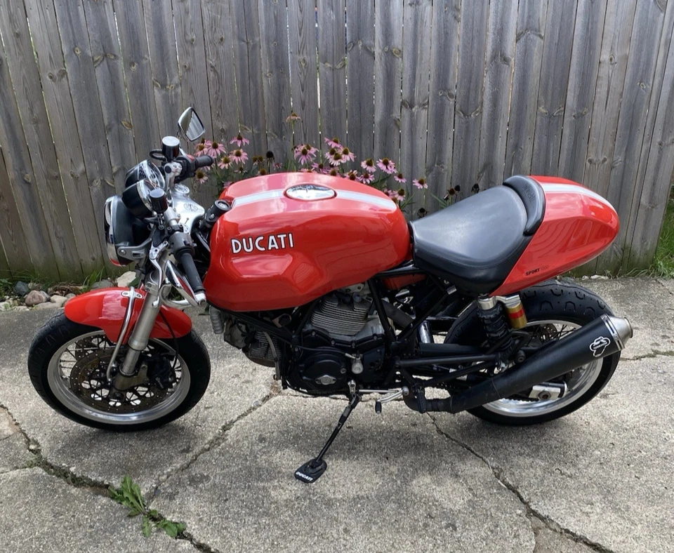 2007 Ducati Superbike  - Image 1 of 4