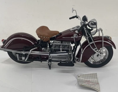 Franklin Mint 1:10 Scale 1942 Indian Motorcycle Model 442 - Image 1 of 4