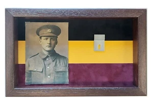 East Lancashire Regiment Medal Case With Photograph For 2 Medals. Black Frame - Picture 1 of 5