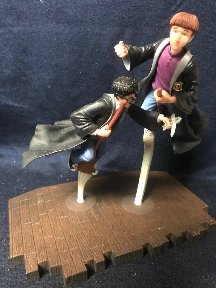 Figura Flying Harry Potter Warner Bros 2000 y Flying Student 8.5" Alto Foto 1 de 1