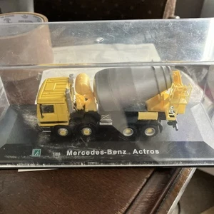 HONGWELL CARARAMA MERCEDES-BENZ ACTROS 1:80 CEMENT MIXER - Picture 1 of 6