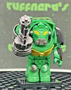 Custom PAD Printed LEGO WARHAMMER 40K SALAMANDER SPACE MARINE MiniFig w/Case - Bild 1 von 17