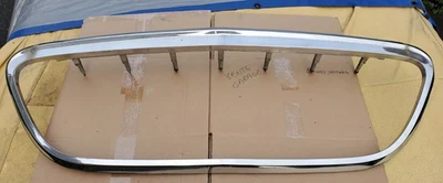 Chrysler Saratoga Windsor Newport 1962 parrilla carcasa envolvente moldura cromada 2099658 Foto 1 de 4