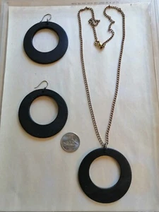 SET of 2: BIG Wooden Pendant Necklace & BIG Matching Wooden Earrings 2.5" BLACK - Picture 1 of 6