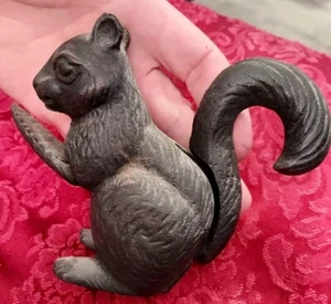 Vintage Cast Iron Squirrel Nut Cracker 5"by 4". - Picture 1 of 3