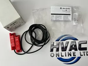 Allen Bradley guardmaster 440N-S32023 Interruttore di sicurezza magnetico senza contatto SER B - Foto 1 di 6