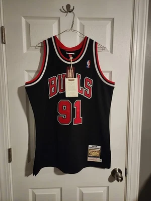CAMISETA 100% AUTÉNTICA DENNIS RODMAN MITCHELL & NESS 97-98 Chicago Bulls Talla 44 L Foto 1 de 4