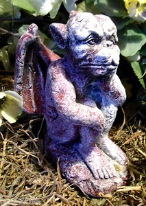 Gargoyle latex mold with plastic backup plaster concrete reusable mould 5"H x 4" - Picture 1 of 5